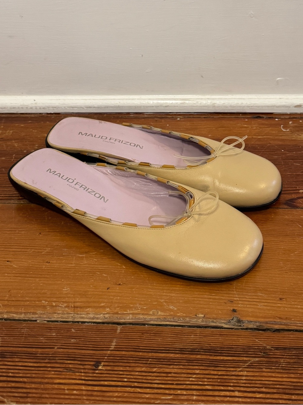 Vintage Maud Frizon Paris Mule Ballet Flats PVC Bow Cream Beige Leather Italy 7